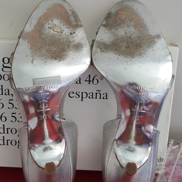 17:02- Pedro Garcia Swarovski Open Toe Heels - Picture 5 of 8